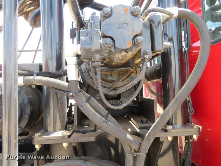 image for item DE6341 2011 Kenworth T800 gin pole semi truck