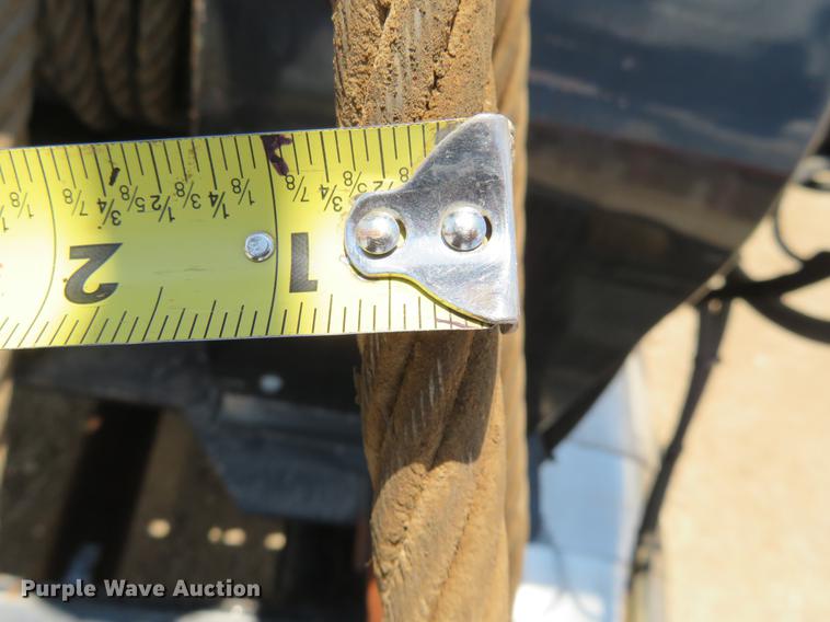 image for item DE6341 2011 Kenworth T800 gin pole semi truck