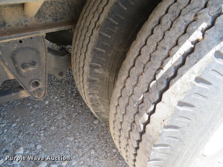 image for item DE6342 1980 Transcraft DTX-20-42 drop deck trailer