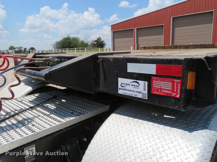 image for item DE6343 1971 Fruehauf F2-40 flatbed trailer