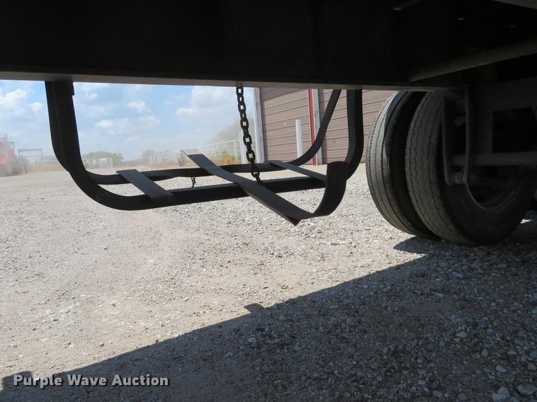 image for item DE6343 1971 Fruehauf F2-40 flatbed trailer