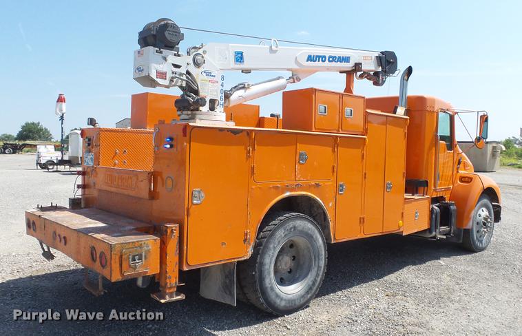 image for item DE7201 2002 Kenworth T300 service truck