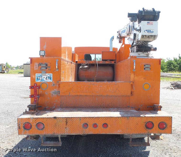 image for item DE7201 2002 Kenworth T300 service truck