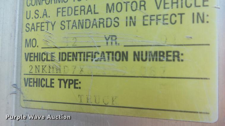 image for item DE7201 2002 Kenworth T300 service truck