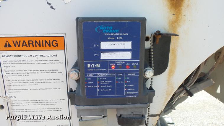 image for item DE7201 2002 Kenworth T300 service truck