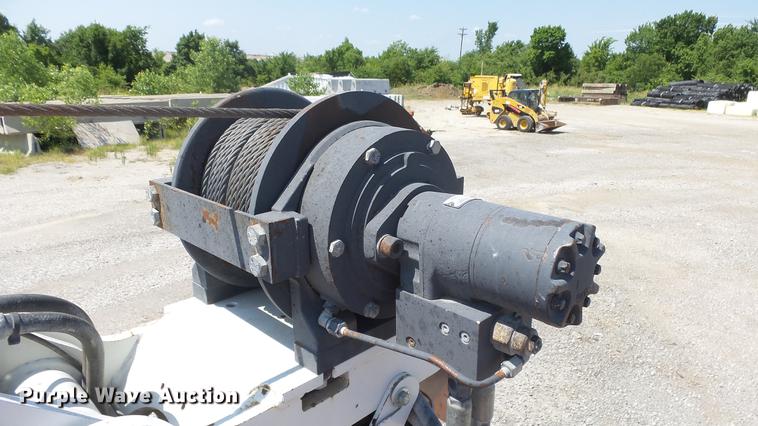 image for item DE7201 2002 Kenworth T300 service truck