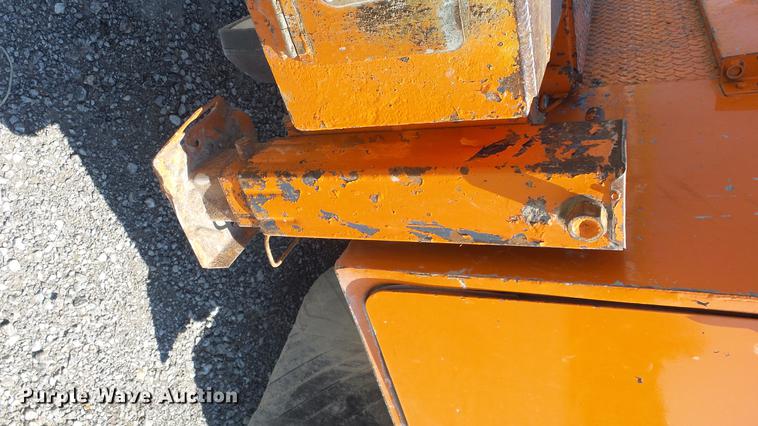 image for item DE7201 2002 Kenworth T300 service truck