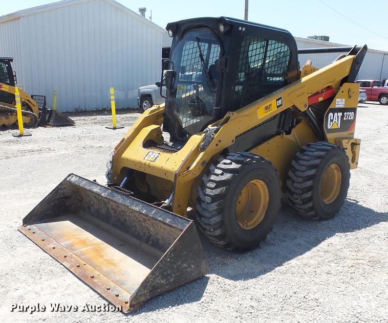 image for item DE7227 2014 Caterpillar 272D skid steer