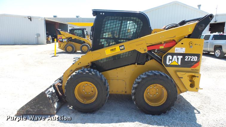 image for item DE7227 2014 Caterpillar 272D skid steer