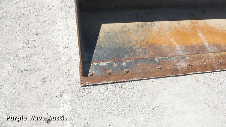 image for item DE7227 2014 Caterpillar 272D skid steer