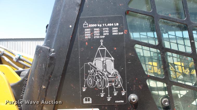 image for item DE7227 2014 Caterpillar 272D skid steer