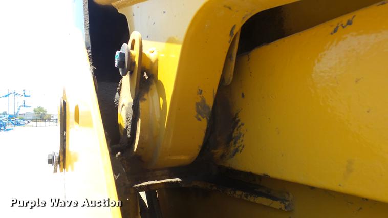 image for item DE7227 2014 Caterpillar 272D skid steer