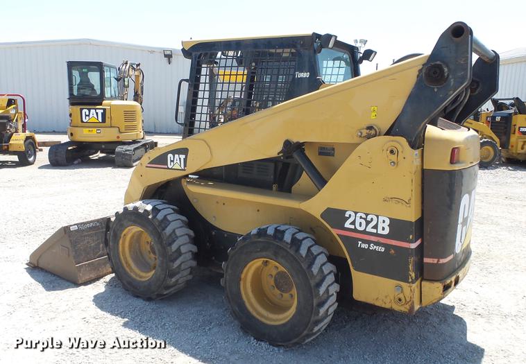 image for item DE7228 2005 Caterpillar 262B skid steer