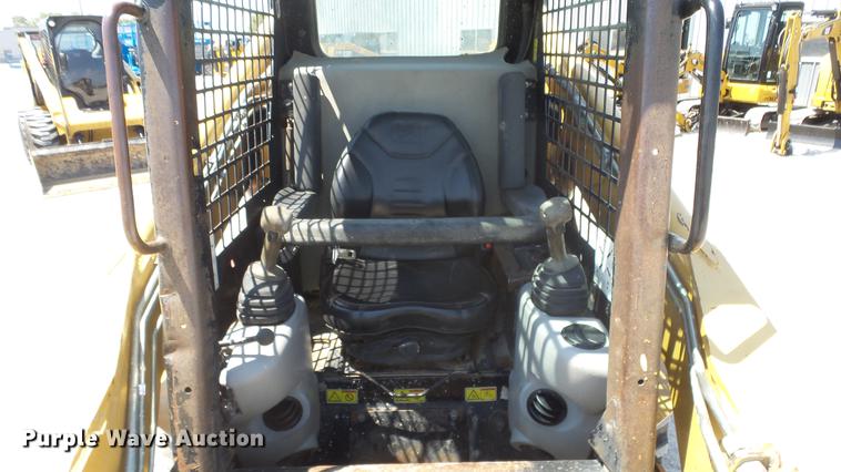 image for item DE7228 2005 Caterpillar 262B skid steer