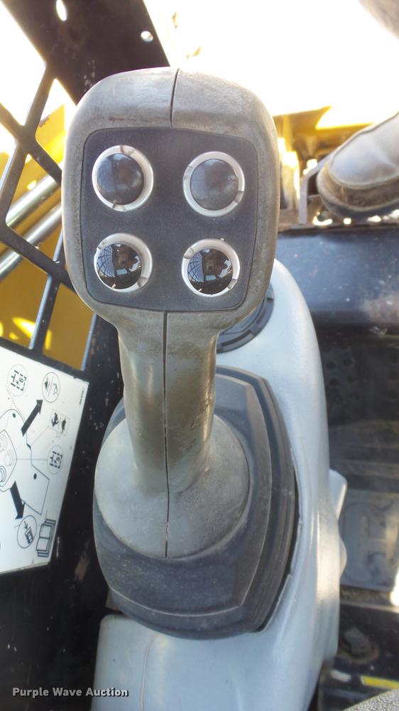 image for item DE7228 2005 Caterpillar 262B skid steer