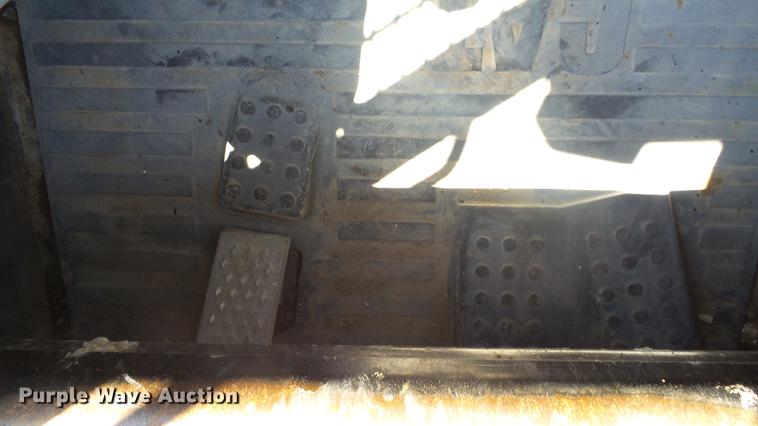 image for item DE7228 2005 Caterpillar 262B skid steer