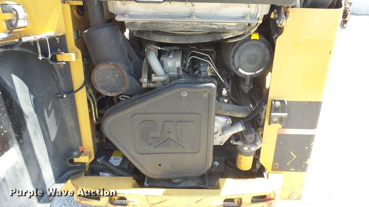 image for item DE7228 2005 Caterpillar 262B skid steer