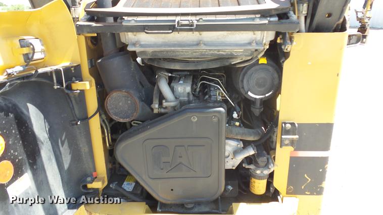 image for item DE7228 2005 Caterpillar 262B skid steer