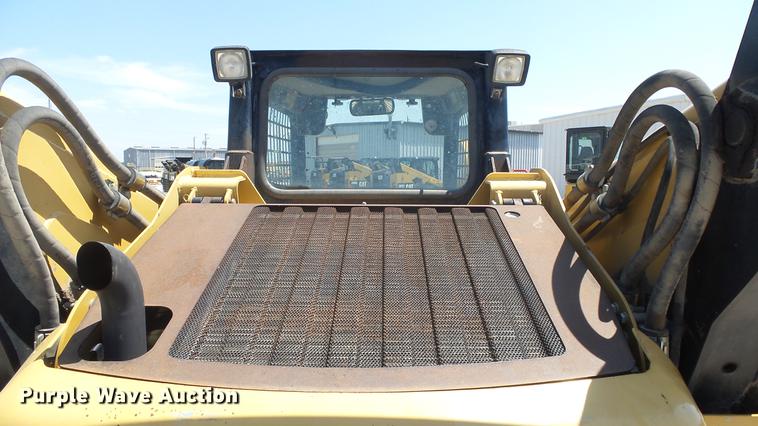 image for item DE7228 2005 Caterpillar 262B skid steer