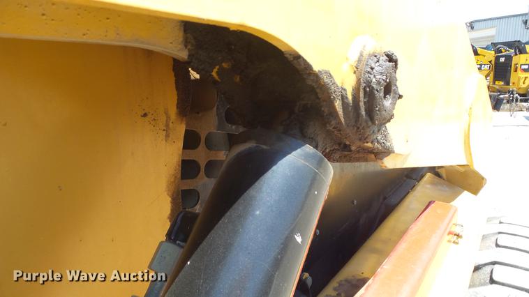 image for item DE7228 2005 Caterpillar 262B skid steer