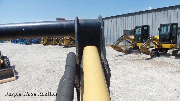 image for item DE7228 2005 Caterpillar 262B skid steer