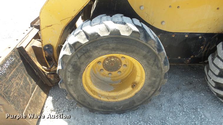 image for item DE7228 2005 Caterpillar 262B skid steer