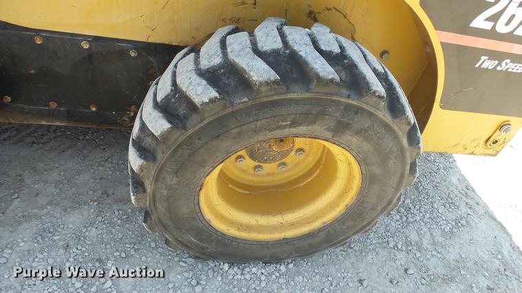 image for item DE7228 2005 Caterpillar 262B skid steer