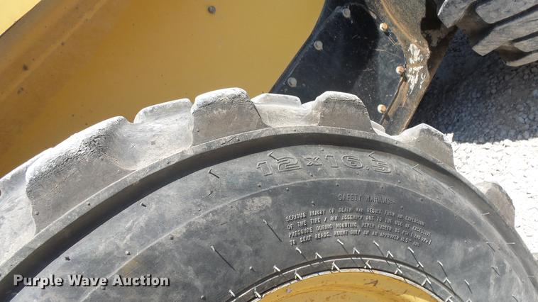 image for item DE7228 2005 Caterpillar 262B skid steer