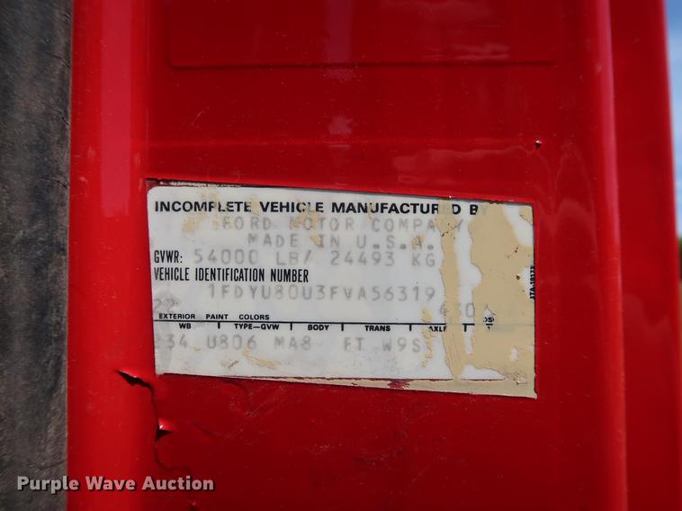 image for item DF2316 1985 Ford 8000 crane truck