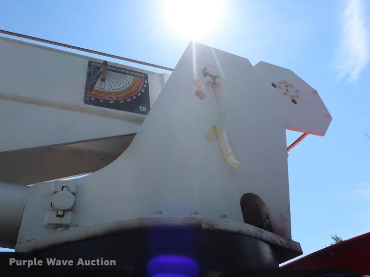 image for item DF2316 1985 Ford 8000 crane truck