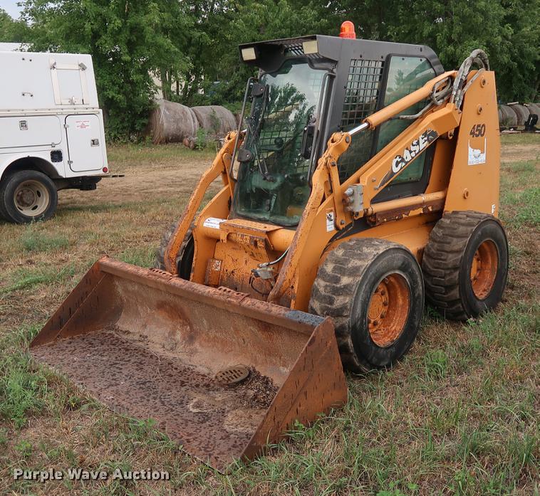 image for item DF2319 2006 Case 450 skid steer