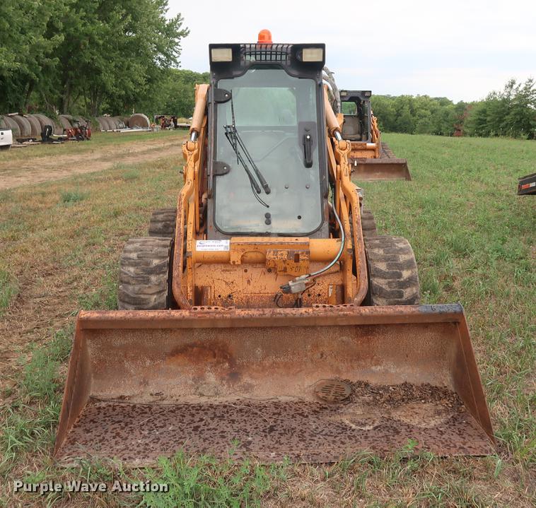 image for item DF2319 2006 Case 450 skid steer