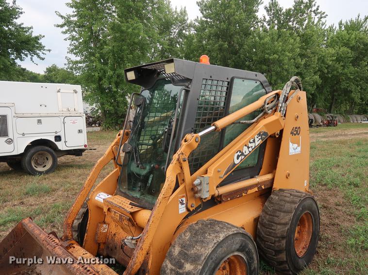 image for item DF2319 2006 Case 450 skid steer