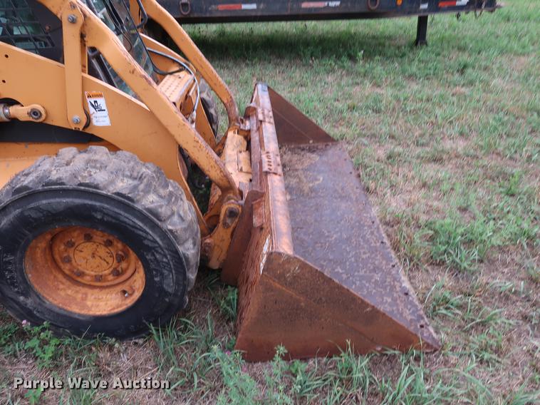 image for item DF2319 2006 Case 450 skid steer