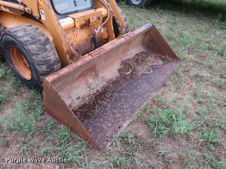 image for item DF2319 2006 Case 450 skid steer