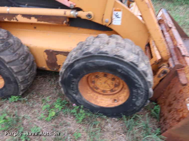image for item DF2319 2006 Case 450 skid steer