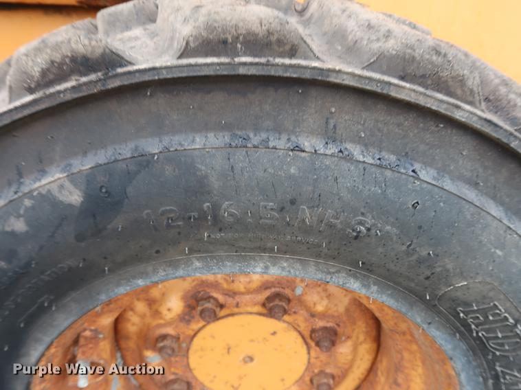 image for item DF2319 2006 Case 450 skid steer