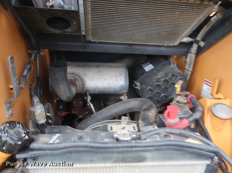 image for item DF2319 2006 Case 450 skid steer