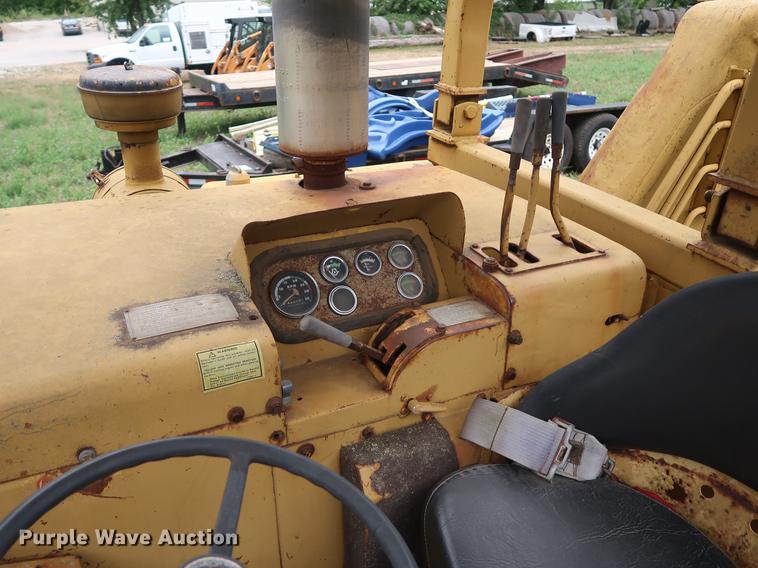 image for item DF2322 1972 Caterpillar 613 elevating scraper
