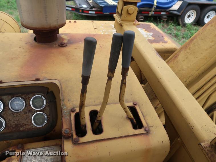 image for item DF2322 1972 Caterpillar 613 elevating scraper