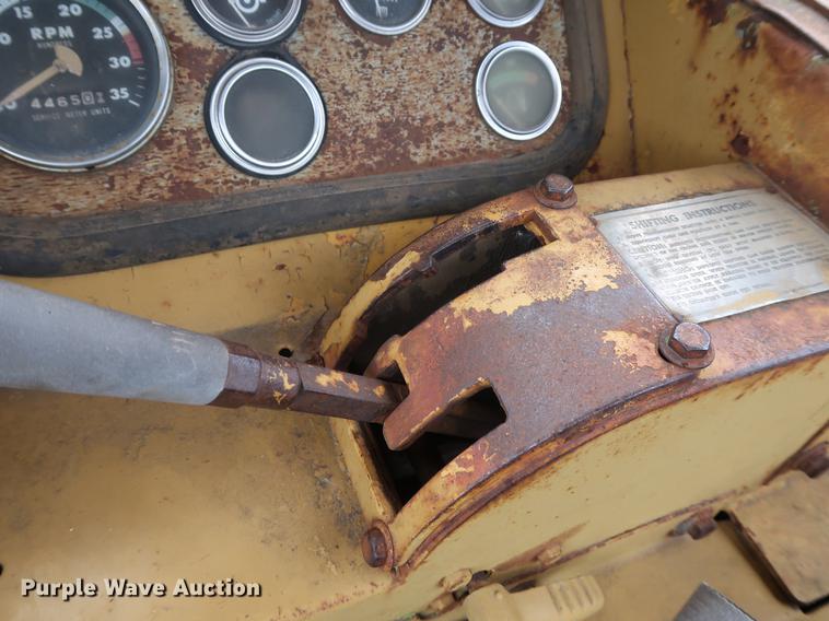 image for item DF2322 1972 Caterpillar 613 elevating scraper