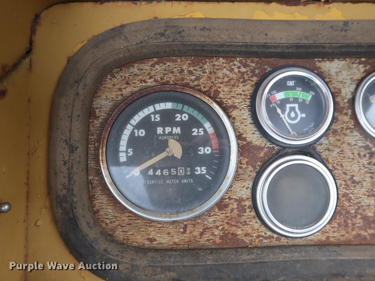 image for item DF2322 1972 Caterpillar 613 elevating scraper