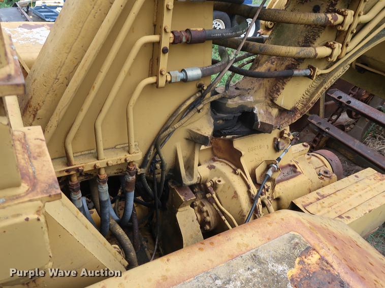 image for item DF2322 1972 Caterpillar 613 elevating scraper