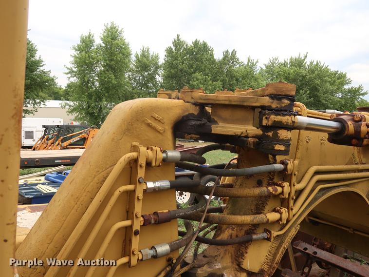 image for item DF2322 1972 Caterpillar 613 elevating scraper