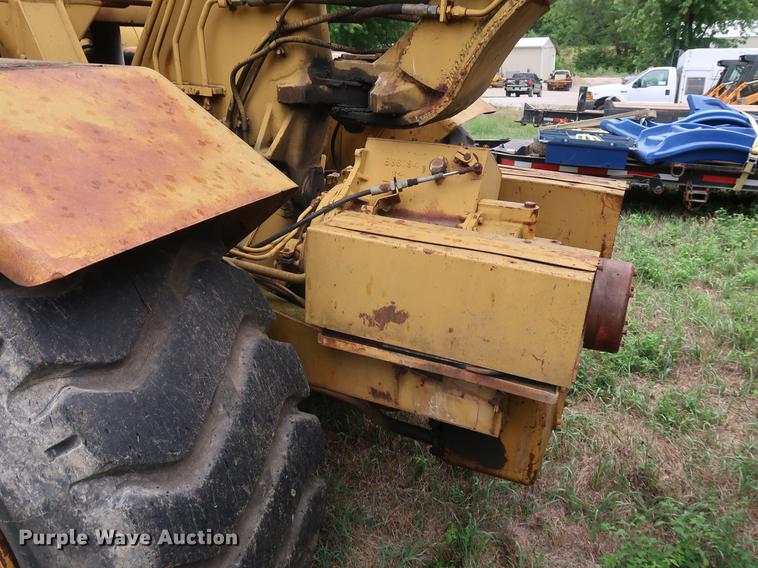 image for item DF2322 1972 Caterpillar 613 elevating scraper