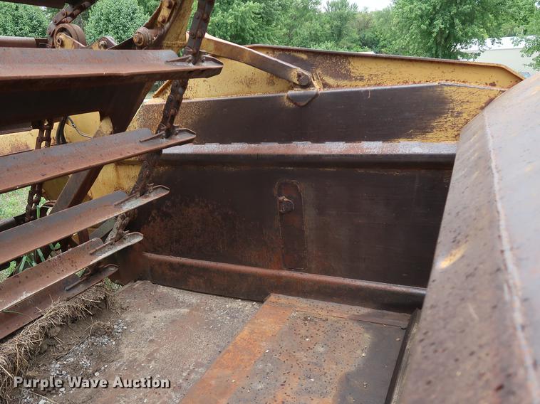 image for item DF2322 1972 Caterpillar 613 elevating scraper