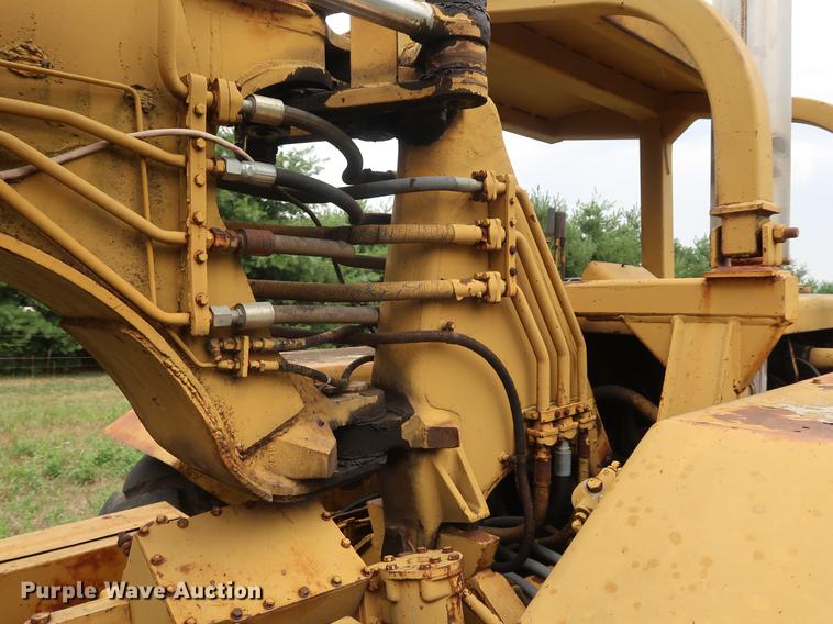 image for item DF2322 1972 Caterpillar 613 elevating scraper
