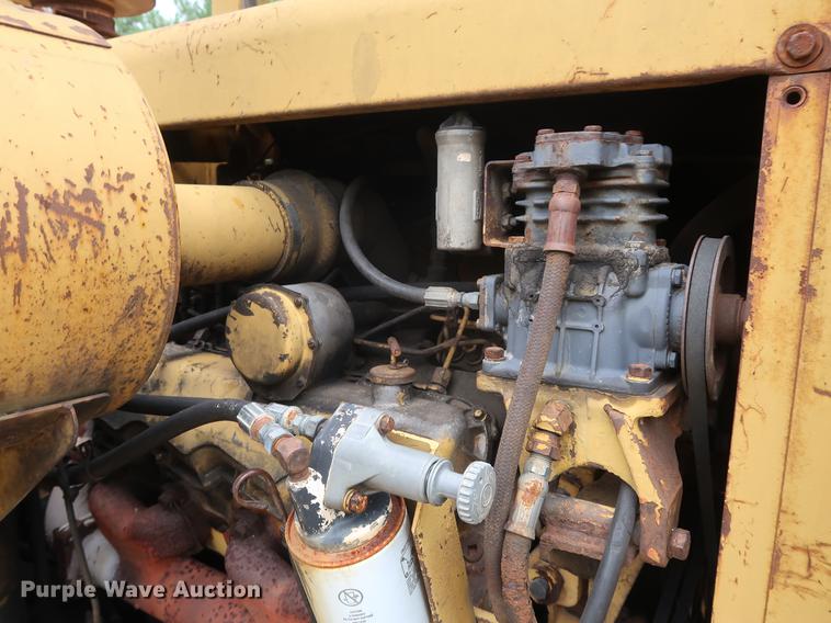 image for item DF2322 1972 Caterpillar 613 elevating scraper