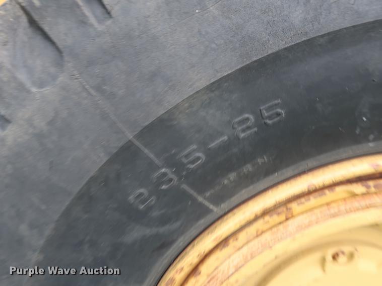 image for item DF2322 1972 Caterpillar 613 elevating scraper