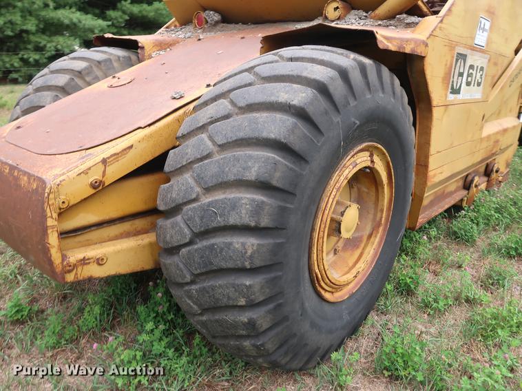 image for item DF2322 1972 Caterpillar 613 elevating scraper